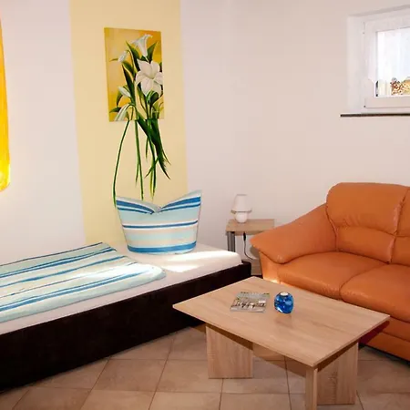 Zeise Apartment